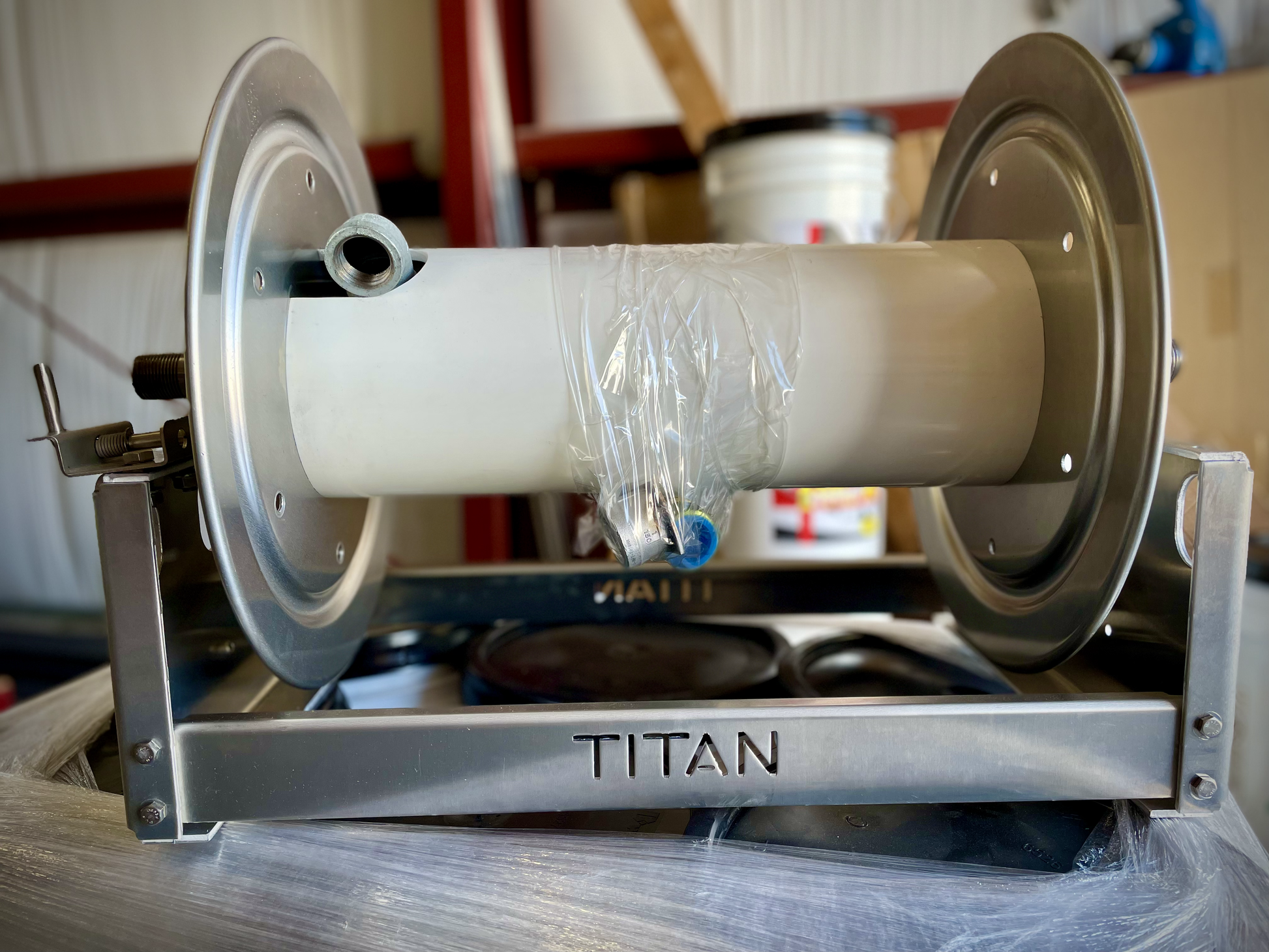 4018-6E Titan Electric Reel 18in with 1in Manifold