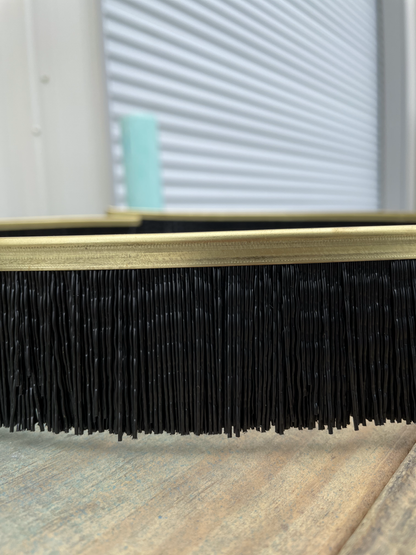 Whisper Wash Classic Brush / Skirt