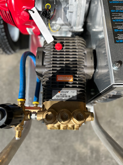 B-5530HC Bandit 5.5GPM at 3000PSI Honda GX390 With Comet Pump Belt Drive Cart